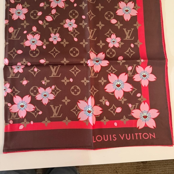 Louis Vuitton x Takashi Murakami Cherry Blossom Silk Scarf Brown Pink Monogram - Picture 7 of 8